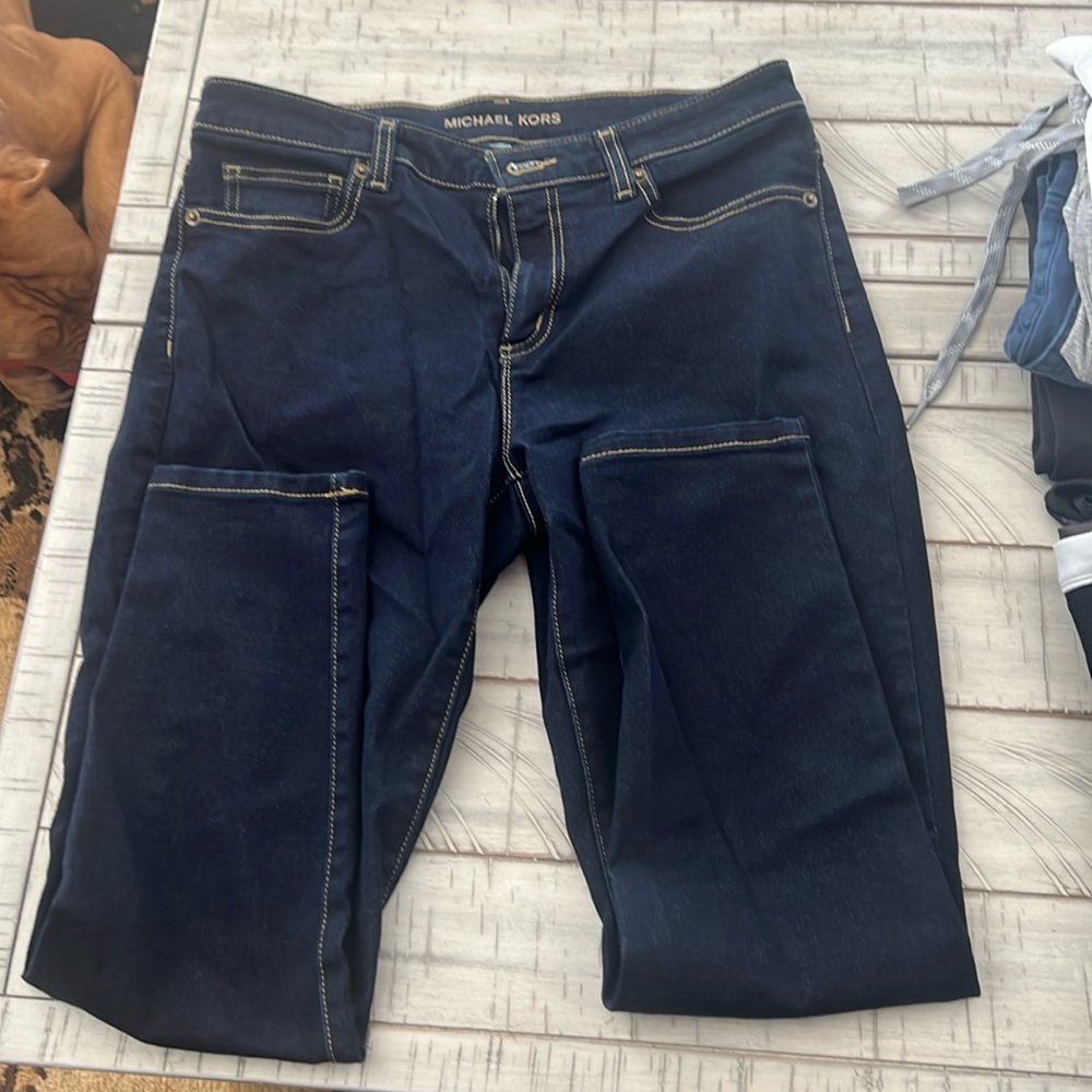 Like new, Michael Kors, size 10. Izzy skinny ankle, dark